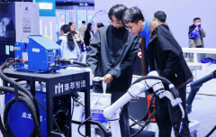 为现场400余名高校师了一场兼具深度取广